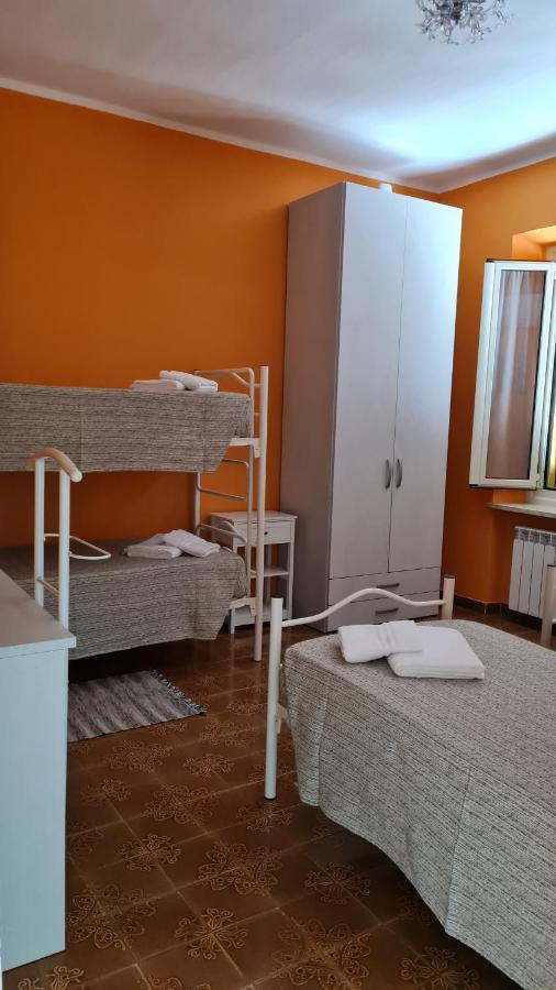 Casa Soggiorno Il Quetzales Валенца Экстерьер фото
