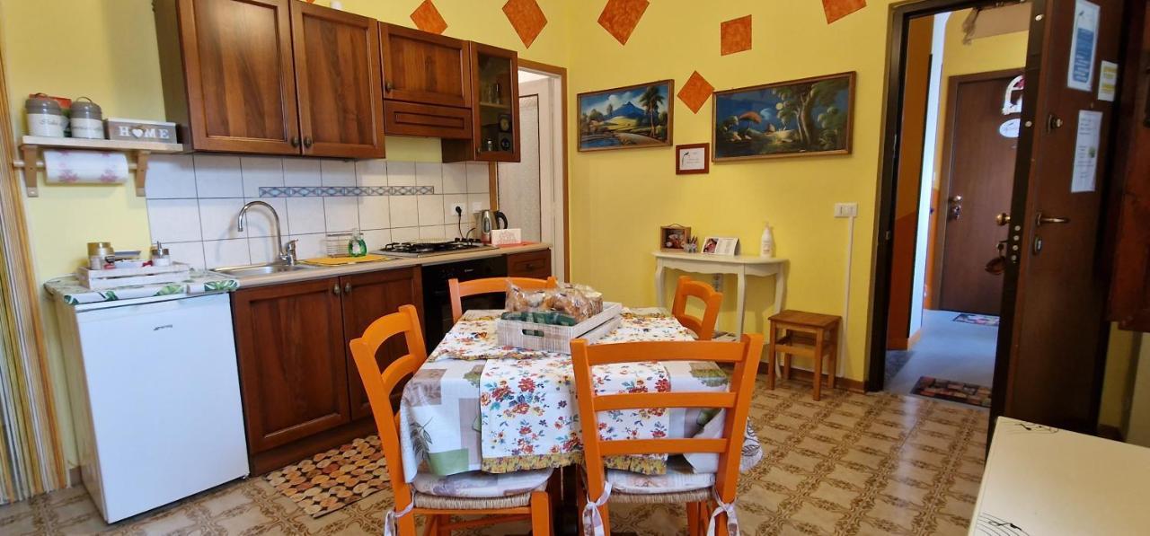 Casa Soggiorno Il Quetzales Валенца Экстерьер фото